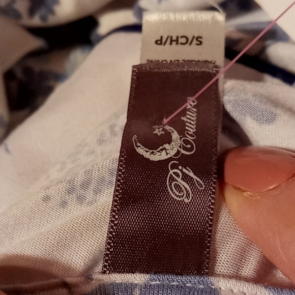 PJ Couture Gorgeous small Short Sleeve Button Top With Matching Pants - Picture 8 of 10